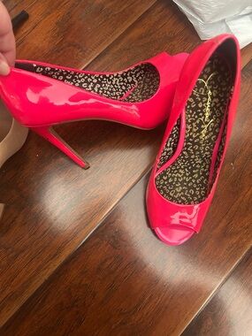 Jessica Simpson Hot Pink Patent Peep-Toe Pumps